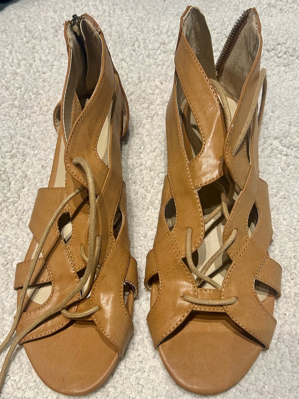 Aldo Lace-Up Gladiator Flat Sandals Tan Camel Cognac Brown – Size US 8